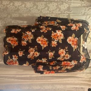 Womens 2x Moa Moa brand navy floral sheer top.